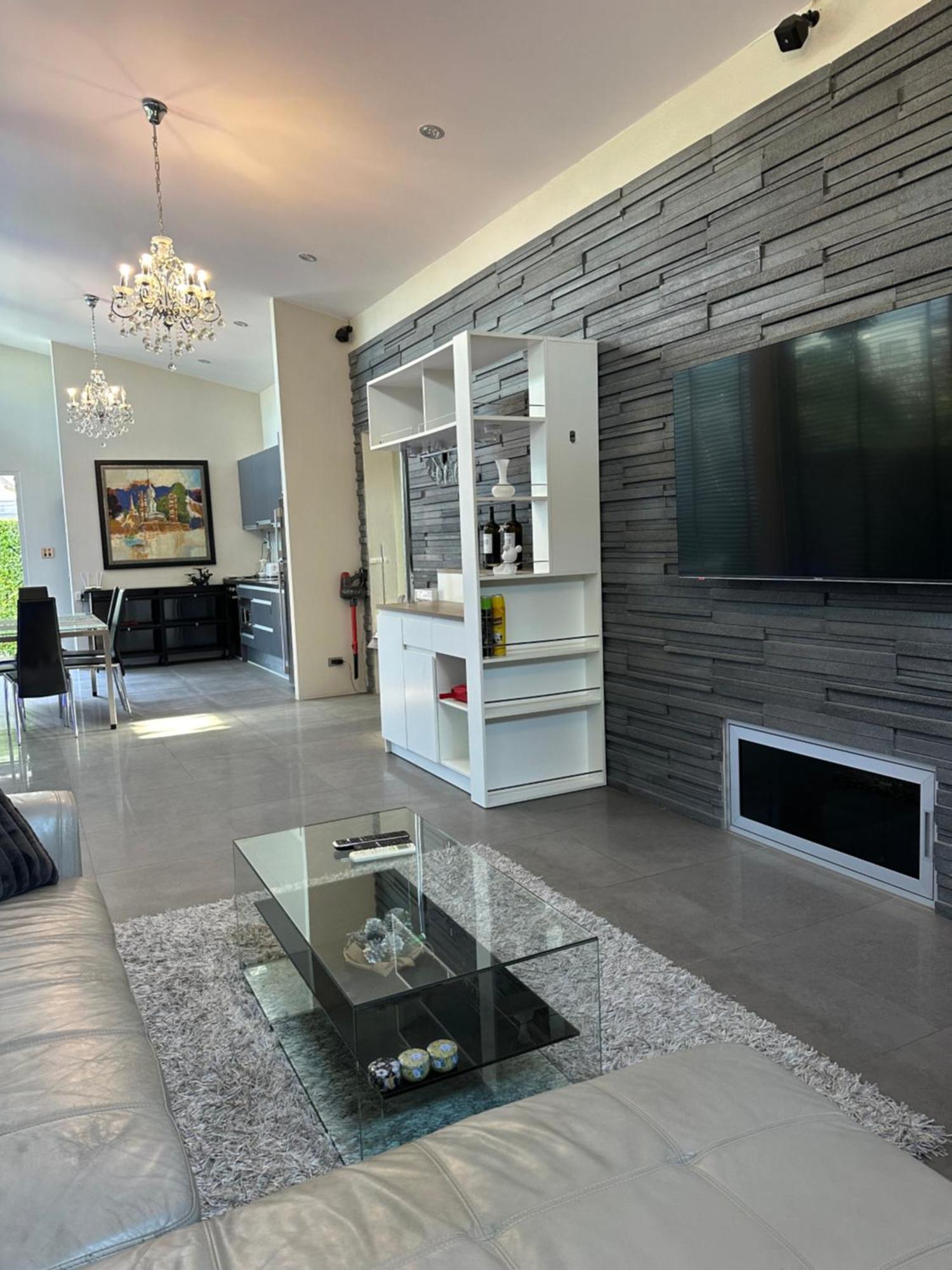 Chateau Del 2bedrooms Pattaya